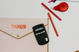 A exigência de ICMS antecipado nas aquisições interestaduais de insumos por restaurantes e empresas de fornecimento de r