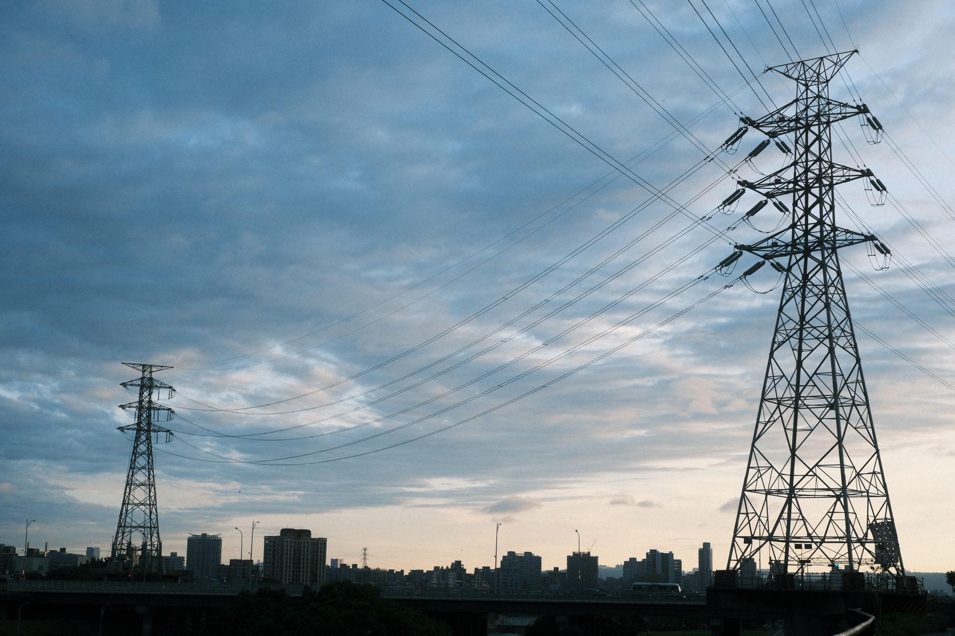 Covid-19: excludentes de responsabilidade nas atividades de distribuição, transmissão e geração de energia
