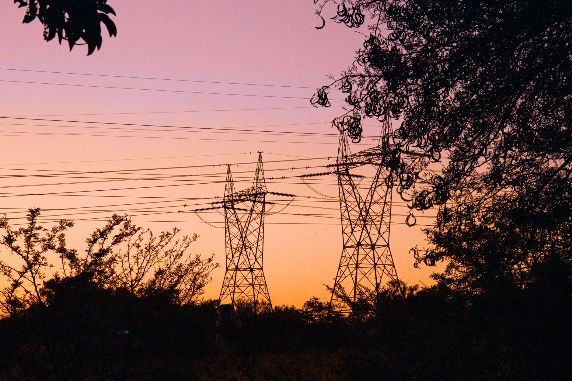STF reduz alíquota de ICMS da energia elétrica e telecomunicações