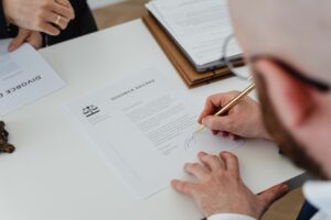 Valores recebidos a título de pró-labore são impenhoráveis, conforme entendimento do TJ-SP